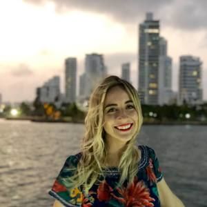 Meet your Posher, Christie